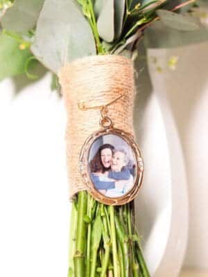 Relicário  Oval para lapela