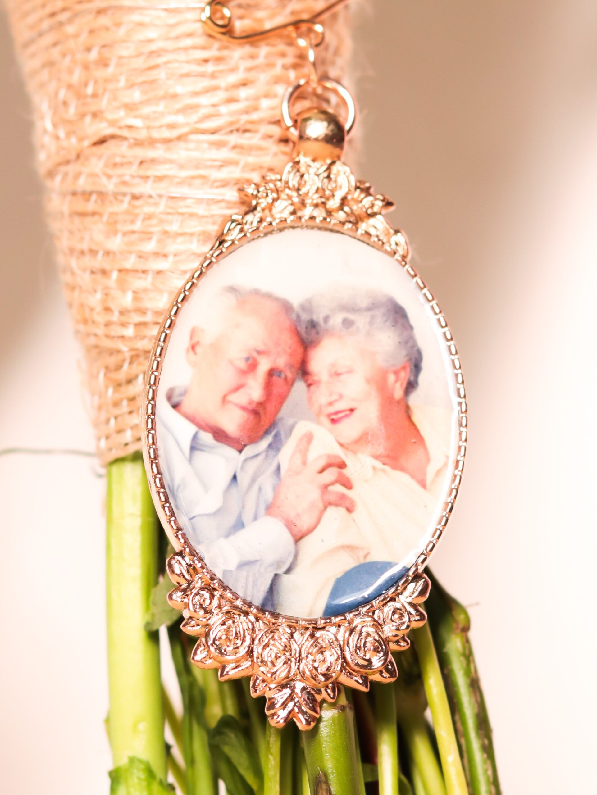 IMG_0937 (1) Relicário Rosas - Imagem 1