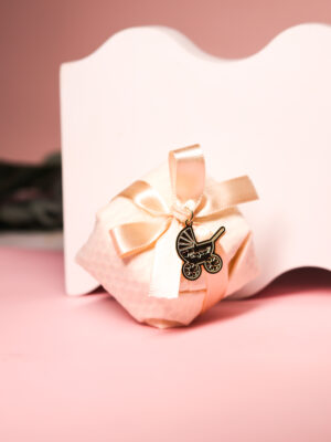 Pingente Nascimento, Carrinho "Cheguei" - 2,0cm - Imagem 3