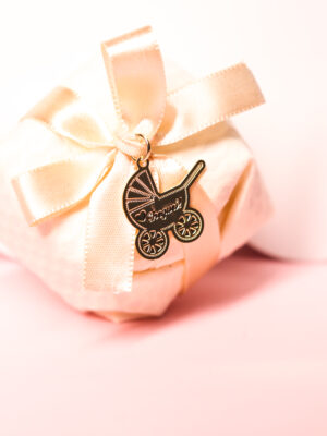 Pingente Nascimento, Carrinho "Cheguei" - 2,0cm