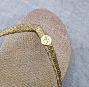 Pin de chinelo 1,2 cm - Linha Laser - à partir de 20 unidades - Imagem 2